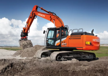 Pásová rypadla Hitachi ZX210LC-7 