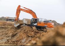 Pásová rypadla Hitachi ZX350LCN-6