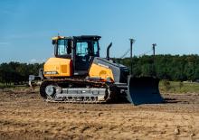 Pásové buldozery Develon DD130LGP1