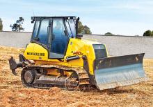 Pásové buldozery New Holland D140B