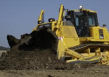 Pásové buldozery Komatsu D85EX-18E0