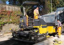 Pásové finišery Volvo ABG2820