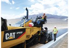 Pásové finišery Caterpillar AP655F