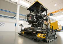 Pásové finišery Bomag BF 300 C 2 S 340-2