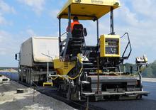 Pásové finišery Bomag BF 300 C-S 340-2