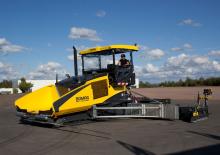 Pásové finišery Bomag BF 800 C 2 S 500