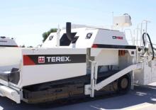 Pásové finišery Terex CR462