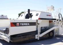 Pásové finišery Terex CR462