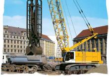 Pásové jeřáby s příhradovým výložníkem Liebherr HS 885 HD Litr.