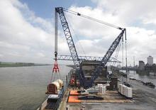 Pásové jeřáby s příhradovým výložníkem Liebherr LR 1600/2