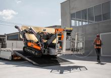 Pásové kloubové pracovní plošiny JLG X33J Plus