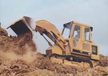 Pásové nakladače Caterpillar 943