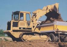 Pásové nakladače Caterpillar 963