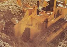 Pásové nakladače John Deere Construction JD755