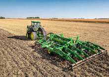 Pásové traktory John Deere 9RT 520