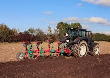 Pluhy Kverneland 2300 S 85
