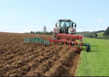 Pluhy Kverneland EG 100/200