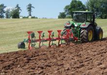 Pluhy Kverneland EG 85/200