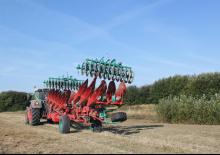 Pluhy Kverneland PW 100 Vari.