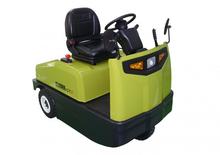 Polní tahače Clark CTX 70