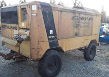 Přenosné vzduchové kompresory - dieslové, elektrické a benzínové Ingersoll-Rand XP 900 W CU