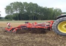Radličkové podmítače Kuhn Cultimer L 300 NSM
