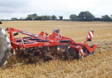 Radličkové podmítače Kuhn Cultimer L 300 T