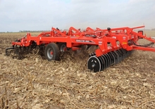 Radličkové podmítače Kuhn Dominator 4860-7