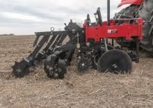 Radličkové podmítače Case IH Nutri-Tiller 955 8-ROW