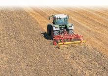Radličkové podmítače Pöttinger Synkro 3000 S