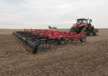 Radličkové podmítače Case IH TIGER-MATE 255 Single Fold 25.6