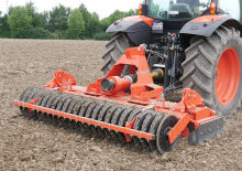 Rotační brány Kubota PH2401