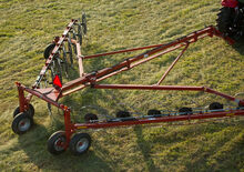 Rotační shrnovače Massey Ferguson 3983 High-Capacity
