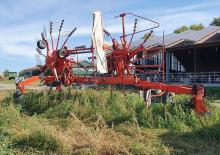 Rotační shrnovače Kuhn GA 8020