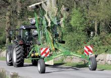 Rotační shrnovače Krone Swadro 809