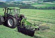 Rotační shrnovače DEUTZ-FAHR SwM 3821