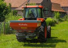 Rozmetadla průmyslových hnojiv Kubota DSC 1400 