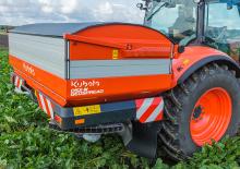 Rozmetadla průmyslových hnojiv Kubota DSX-W Geospread 3450 