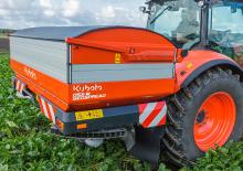 Rozmetadla průmyslových hnojiv Kubota DSX-W Geospread 3900 