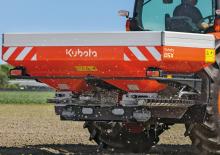 Rozmetadla průmyslových hnojiv Kubota DSX 3900 hydr 