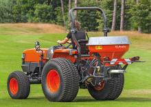 Rozmetadla průmyslových hnojiv Kubota VS330