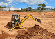 Rypadlo-nakladače New Holland B90B