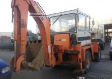 Rypadlo-nakladače Terex-Schaeff SKB 900