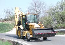 Rypadlo-nakladače Komatsu WB93R-5 