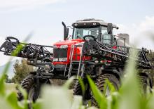 Samojízdné postřikovače Massey Ferguson MF 9335 Plus