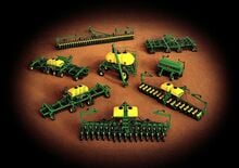 Secí stroje John Deere 1795 12Row Split 23 