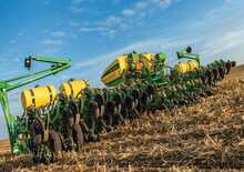 Secí stroje John Deere 1795 16Row Split 31 