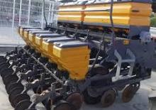 Secí stroje Valtra BP 704	