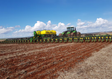 Secí stroje John Deere DB90