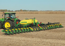 Secí stroje John Deere DR24